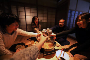 お鍋を囲んで乾杯